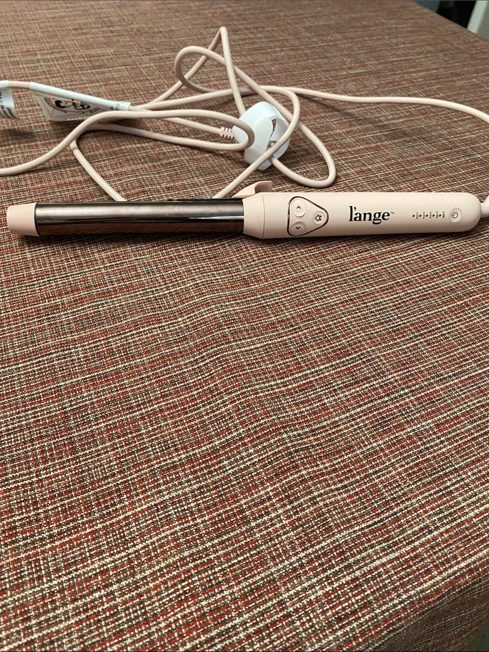 L’ange Le Pirouette Rotating Titanium Curling Wand